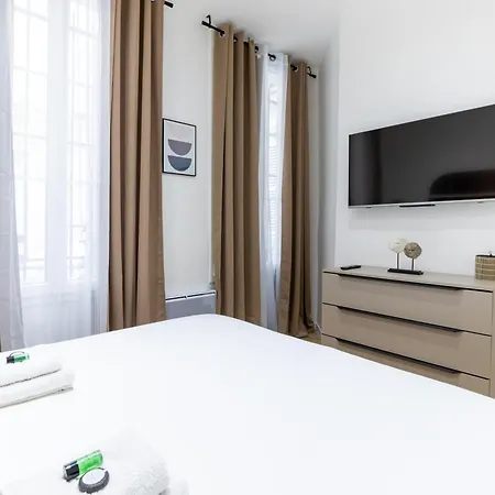 Hsh St Germain/jardin Du Luxembourg : Luxury Apartment