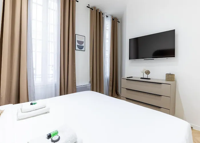 Hsh St Germain/jardin Du Luxembourg : Luxury Daire